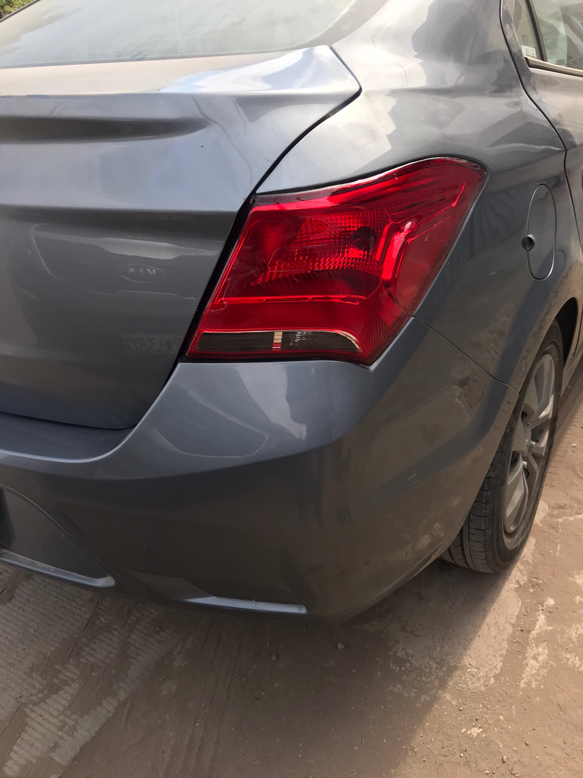 Planchado ,pintura y cambio de faro despues